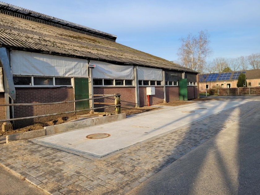 Foto 3: Nieuwe weegbrug. Foto 3: Nieuwe weegbrug.