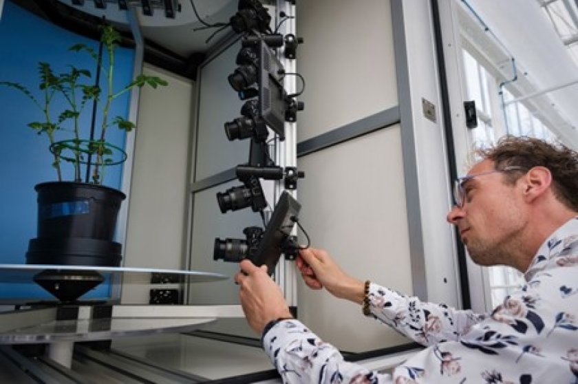 Johan Bucher with his plant time machine, made together with WTS. Photo: Guy Ackermans Johan Bucher with his plant time machine, made together with WTS. Photo: Guy Ackermans